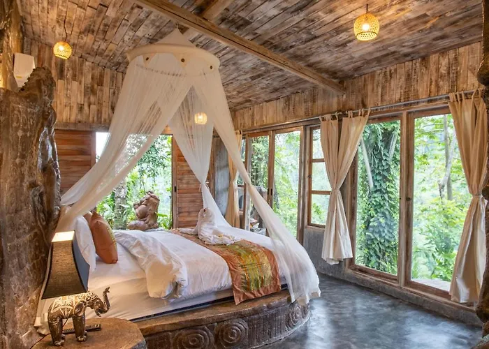 Royal Kemala - Jungle View With Private Pool * Tampaksiring